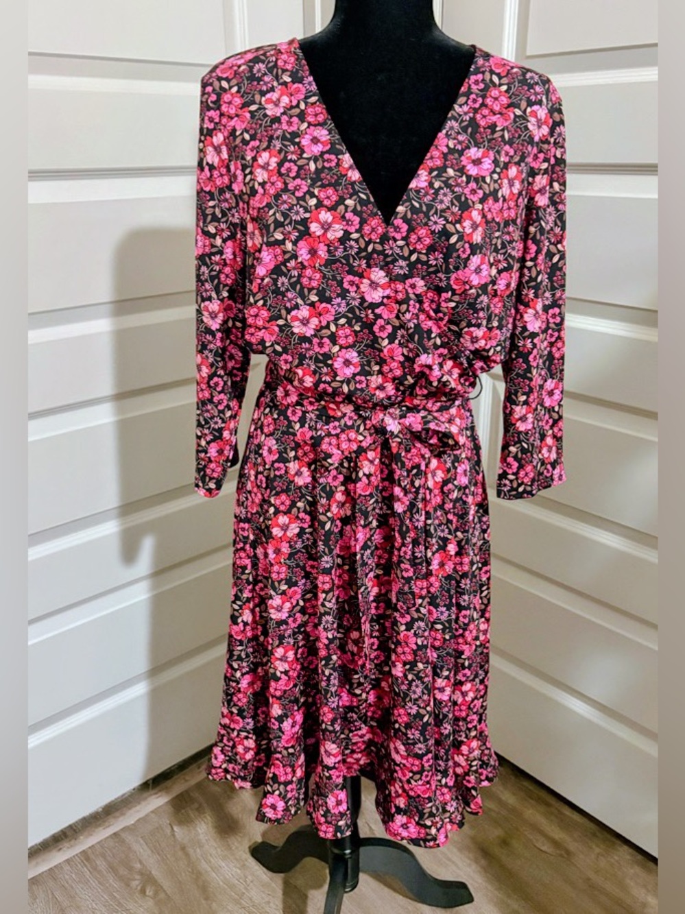 New with Tags XL Leota Pink and Black Floral Wrap Midi Dress